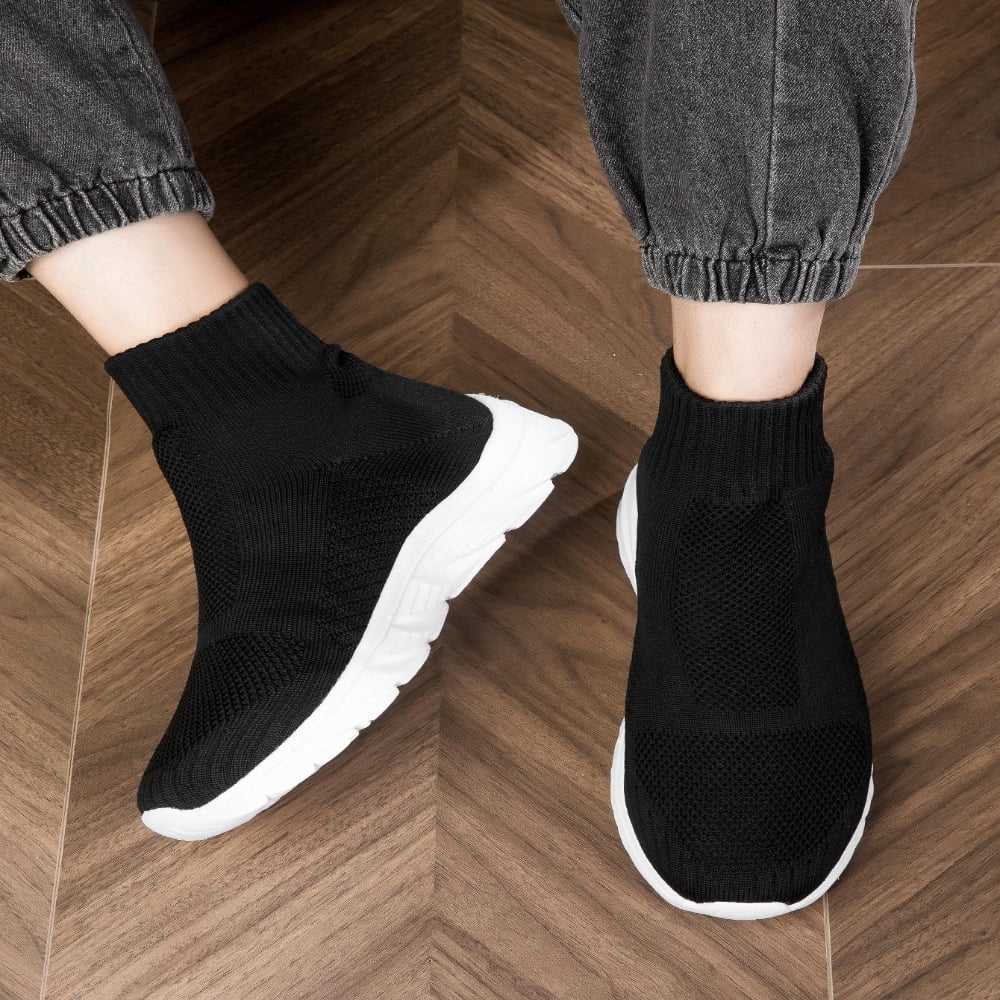 LOVEVER Men Minimalist Slip On Sock Sneakers  Sporty Outdoor Sneakers