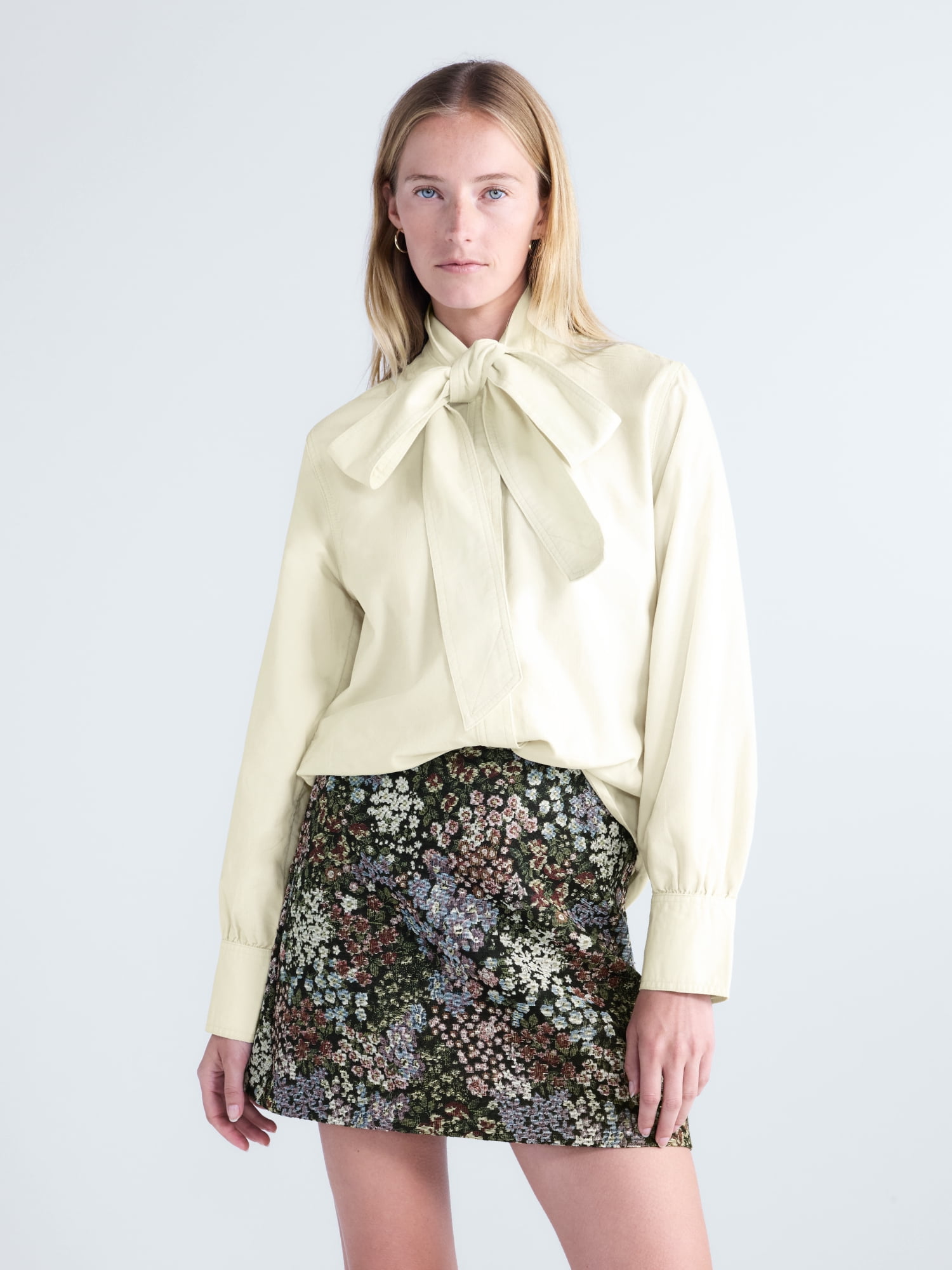 Free Assembly Women's and Women's Plus Long Sleeve Tie Neck Shirt, Sizes XS-4X