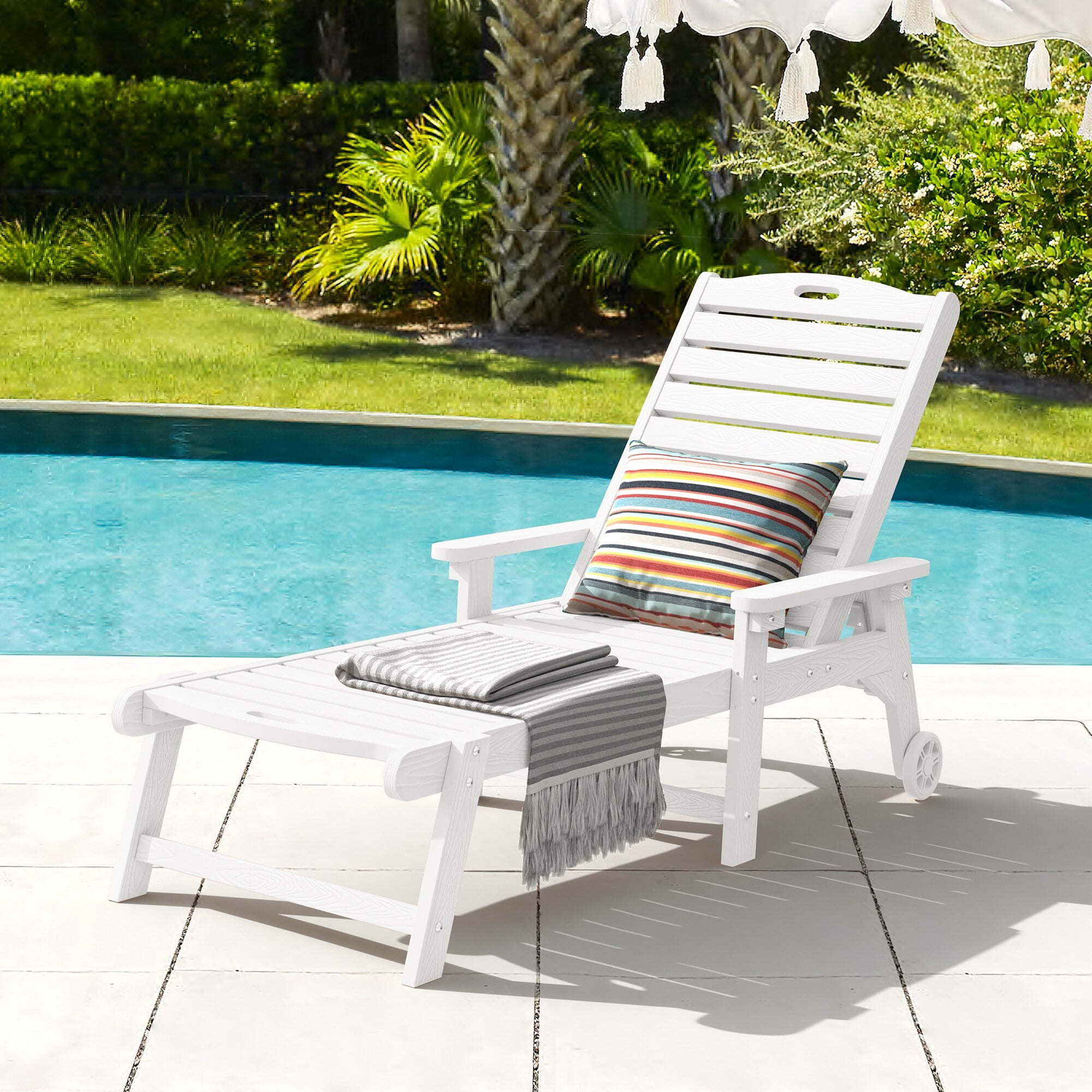 LUE BONA Outdoor Adjustable Wheeled Chaise Lounge Chairs with Arms for ...