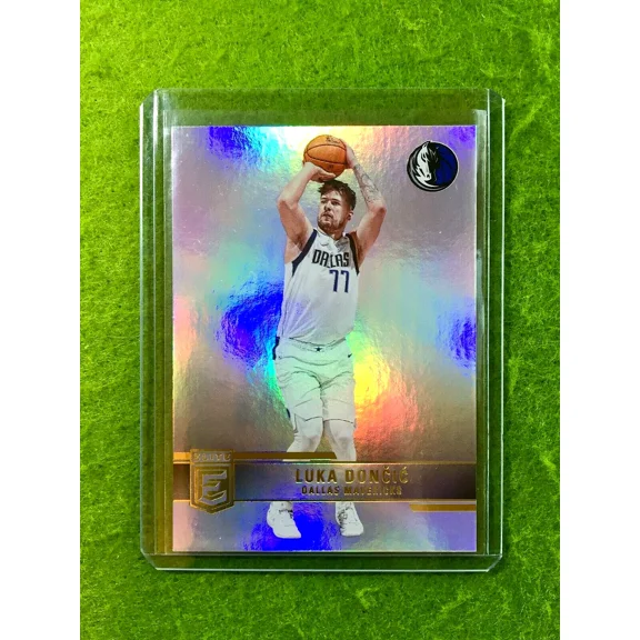 LUKA DONCIC SILVER PRIZM ELITE CARD JERSEY #77 MAVERICKS 2021-22 Donruss Elite