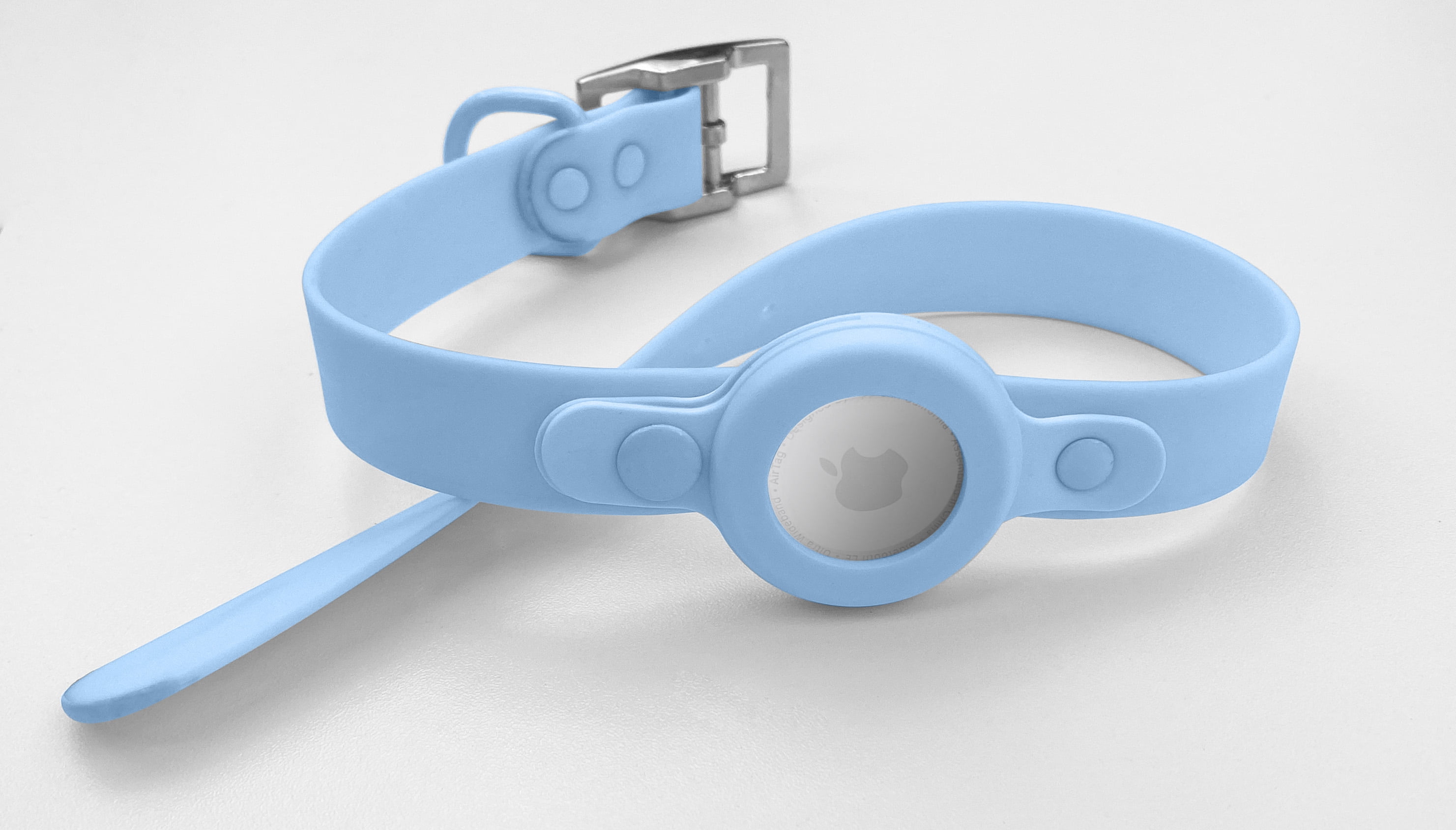 LUXE + LOLI Light Blue Dog Collar with AirTag Holder, Extra Small