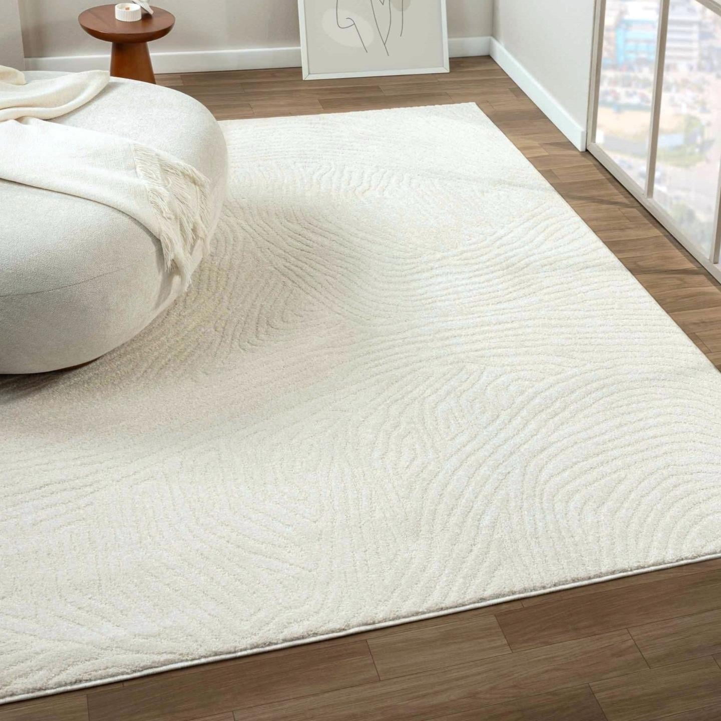 Cream 6' x 9' Synthetic Reversible Area Rug