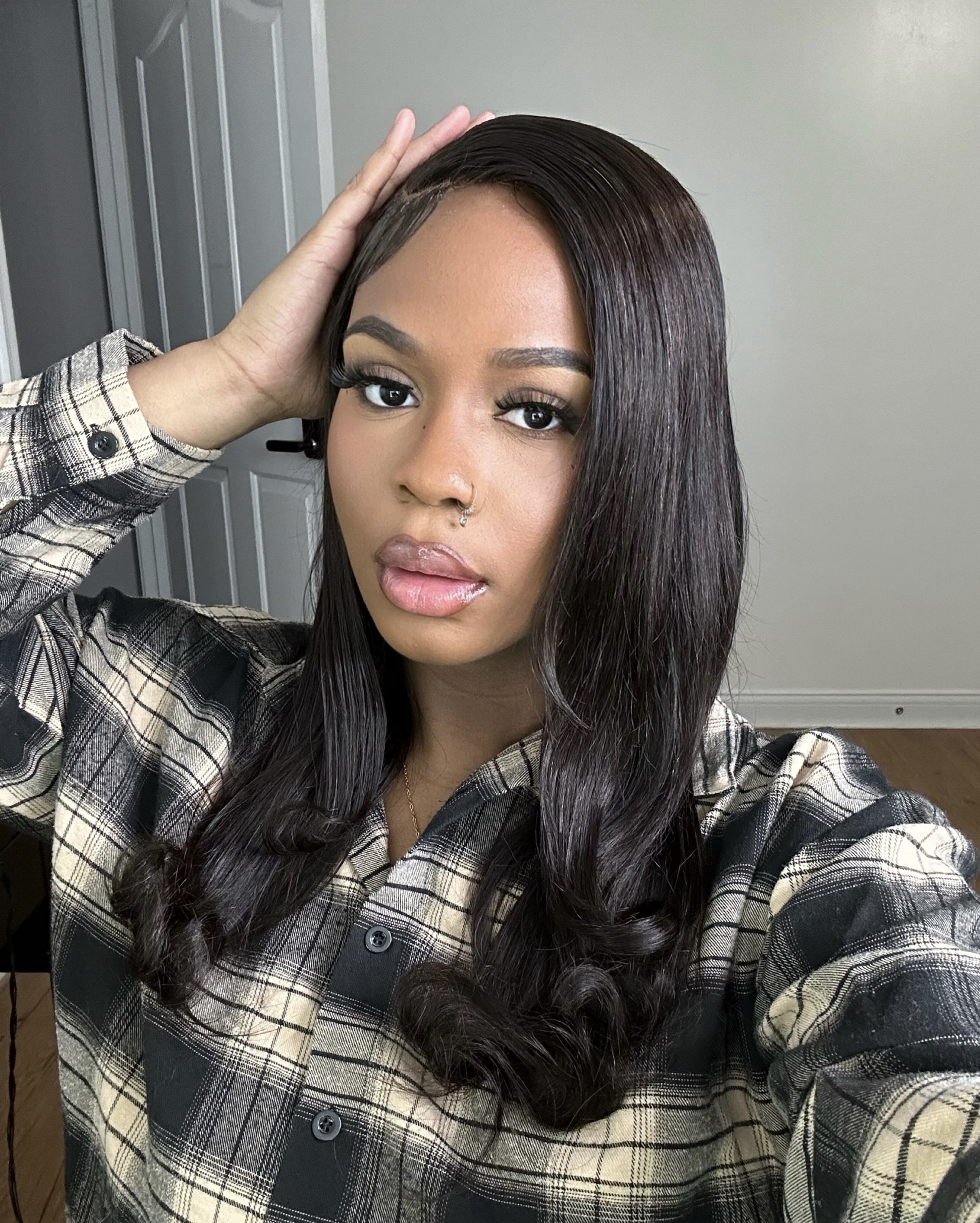 LUXLUXE Dana 21" 100% Human Hair Lace Front Wig with 3.5x13-inch HD Lace, Heat-styleable Human Hair, (NATURAL)