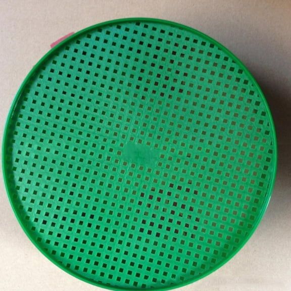 LWVITH 8.3 Inch Plastic Garden Sieve Riddle Green, Fine Mesh Soil Sifter Strainer for Compost Sand Rocks, Lightweight Handheld Screen Pan for Bonsai Potting Mix, Gardening Cultivation Tool