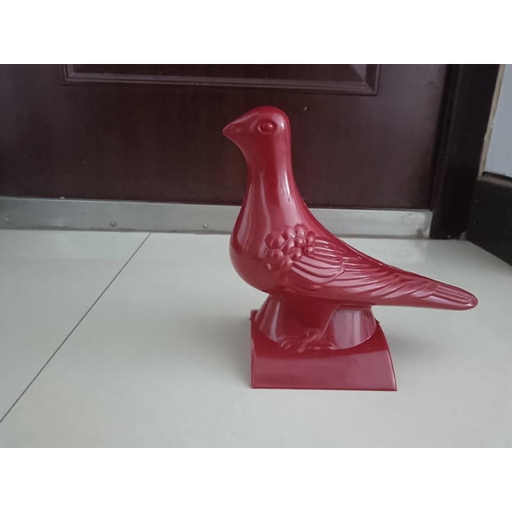 WEUVEB Decorative Dark Red Plastic Bird Figurine for Home Decor, 1 Piece, 8.9 x 8.9 x 5.1 Inches