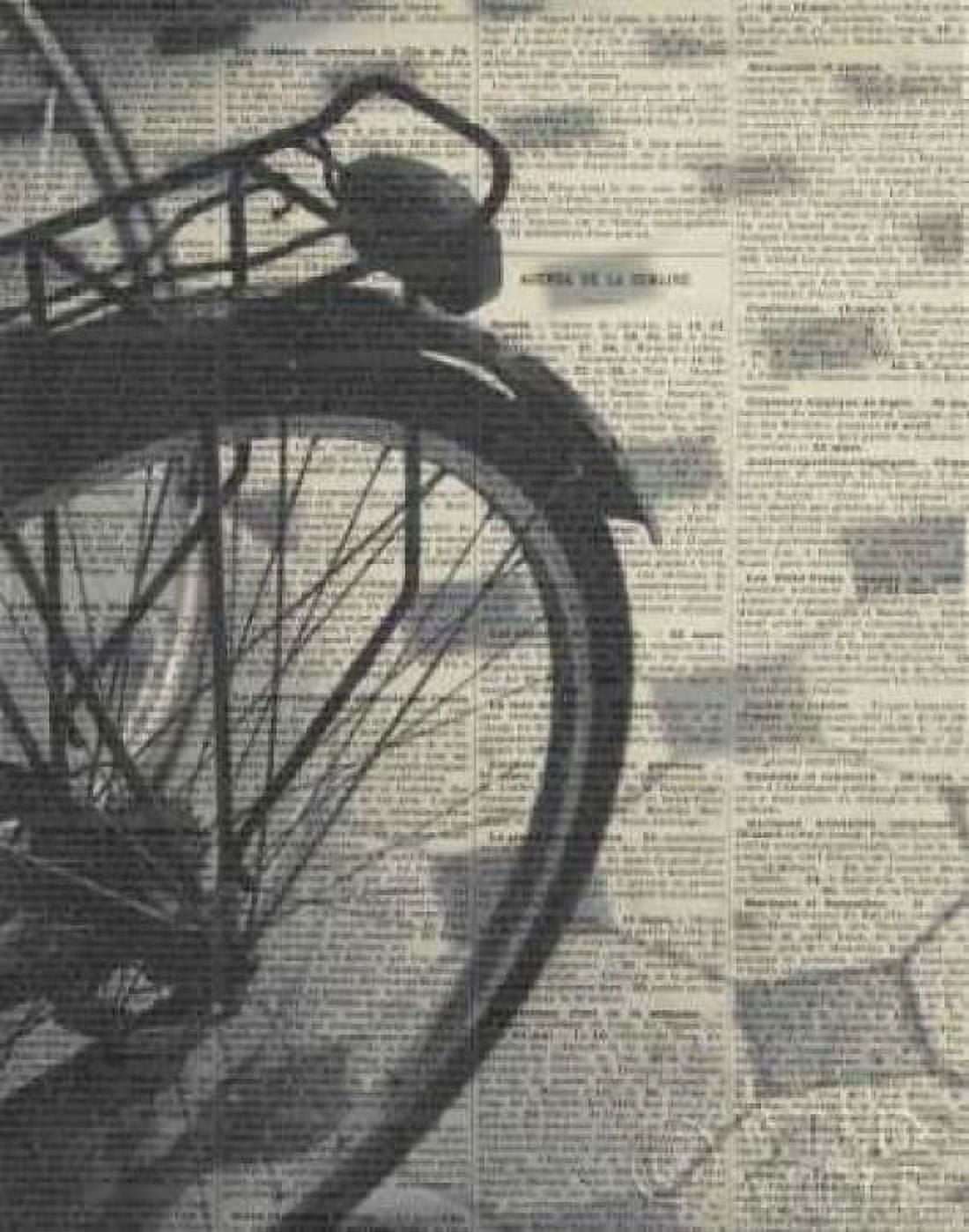 La Bicyclette III - Crop Canvas Art - Marc Olivier (22 x 28)