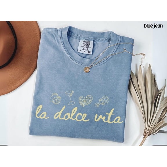 La Dolce Vita Italian Lifestyle Graphic Tee Minimalist Mediterranean Vacation Aesthetic Retro Italy Summer Travel Comfort Colors Unisex Cotton T-Shirt, Sizes S-3XL