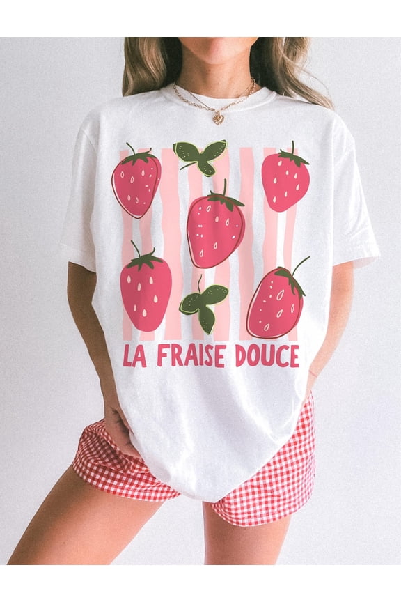 La Fraise Douce Strawberry Shirt, French Strawberry Graphic Tee, Retro Berry Summer Aesthetic Shirt Comfort Colors Unisex Cotton T-Shirt, Size S-3XL