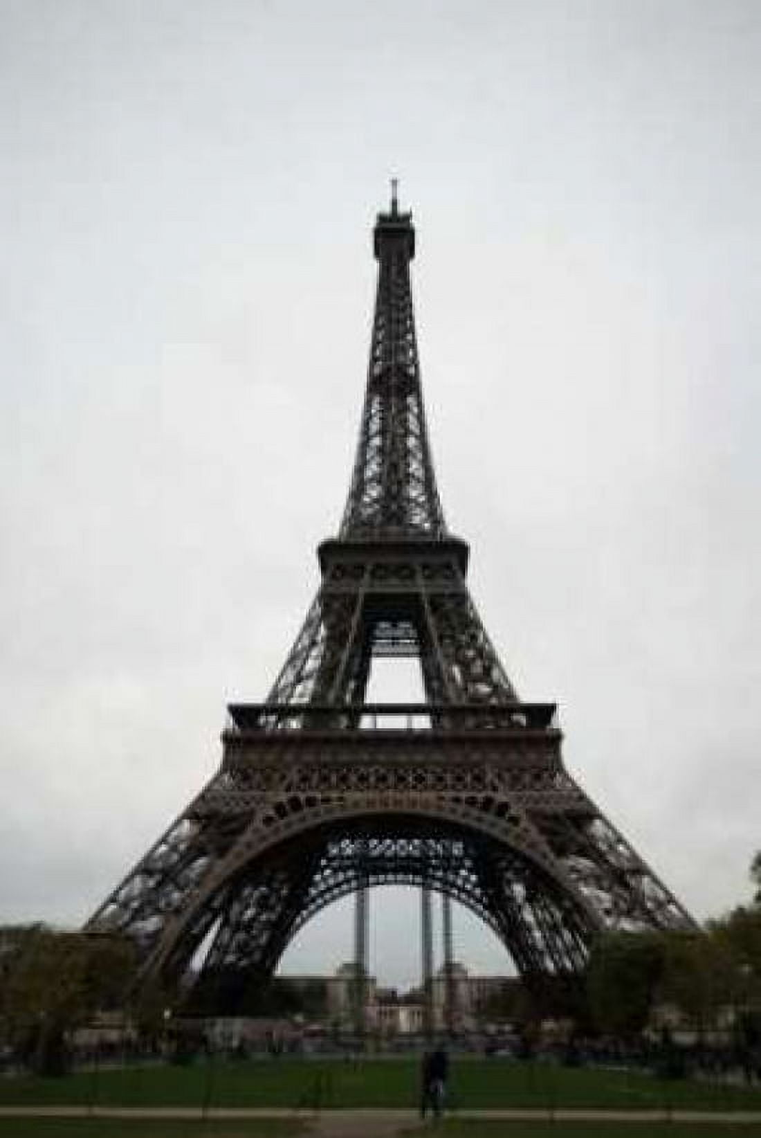 La Tour Eiffel IV Canvas Art - Erin Berzel (12 x 18)