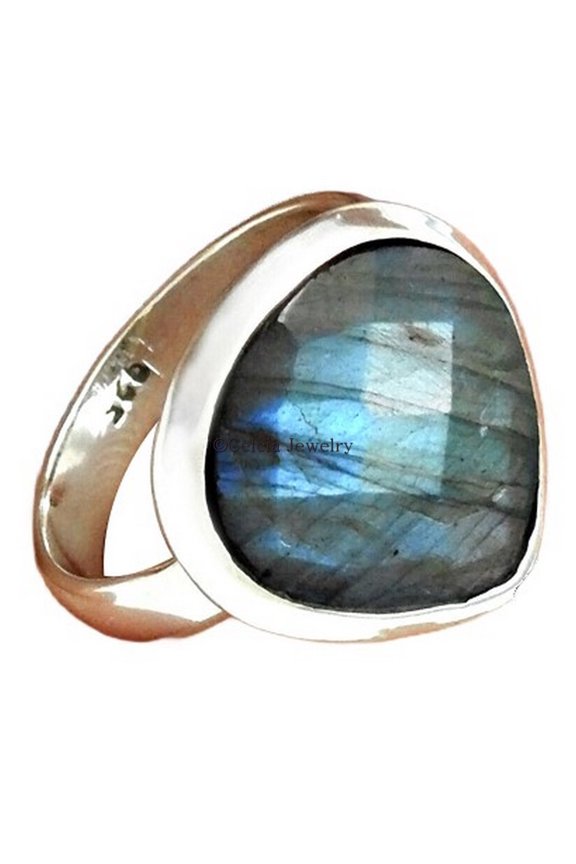 Labradorite Blue Fire Gemstone Womens Ring, Solitaire Ring, Gifts Ring For Mom, Delicate Friendship Gifts, Everyday Ring, Vintage Ring, Cocktail Bridal Mothers Day Gifts Ring (Labradorite, Size 7)