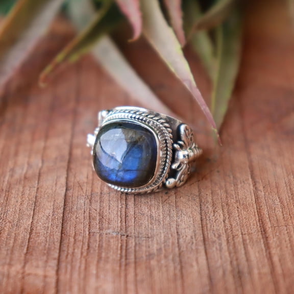 Labradorite Gemstone Ring, 925 Sterling Silver Ring, Natural Labradorite Ring, Charm Ring, Statement Ring, Handmade Ring, Personalized Gift,