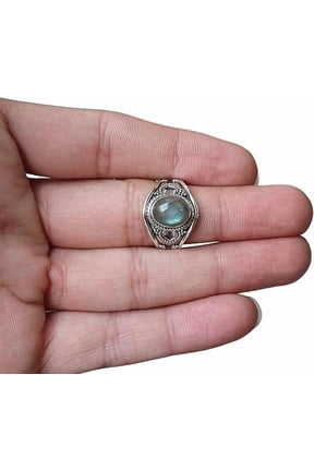 Labradorite Gemstone Ring, Natural Labradorite Tiny Ring, Genuine Birthstone, Womens Ring, 925 Sterling Silver, Dainty Ring, Minimal Stackable Ring, Designer Handmade Jewelry, Christmas Gift