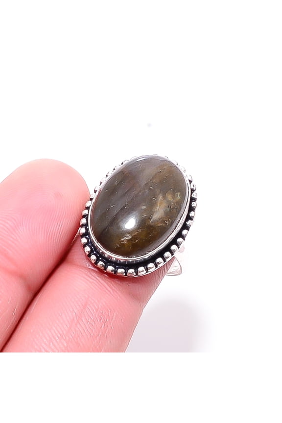 Labradorite - Madagascar Designer Handmade 925 Sterling Silver Ring S.8.5 R24