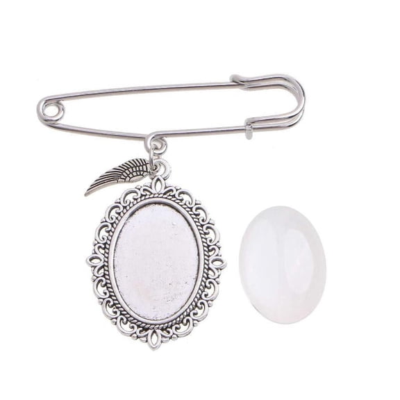 Lace Frame Oval Glass Cabochon Photo Frame Pin with Pendant Suitable for Holiday