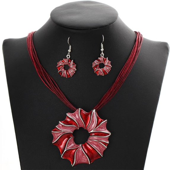 Ladies Retro Flower Pendant, Rope Collar Jewelry Sets - Necklace and Earrings