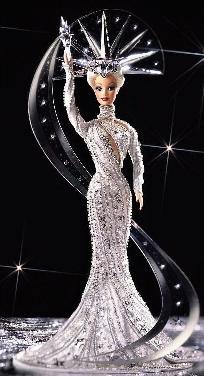 https://i5.walmartimages.com/seo/Lady-Liberty-Barbie-Doll-Limited-Edition-by-Bob-Mackie-2000-Mattel-26934_c84822d7-34f3-4af5-bb39-4e5dadb10dbe.6245603ca9112bff62143c0f2af27285.jpeg