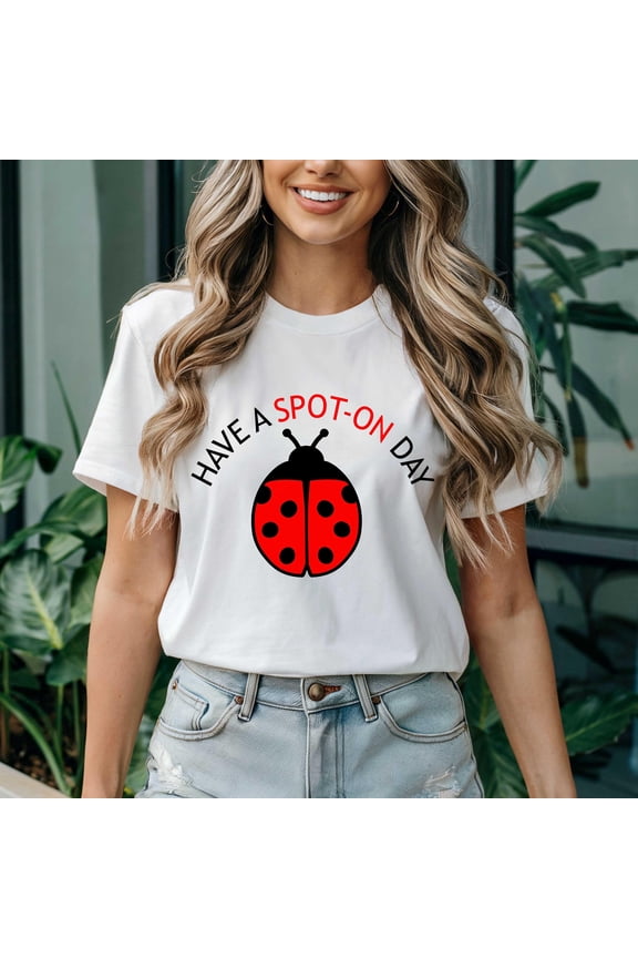 Ladybug Shirt Gifts for Her, Insect T-shirt for Women with Ladybug Cute Ladybug Tee Ladybug Lover Gift, Ladybug Girl Shirt, Ladybug Birthday
