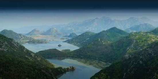 Lake Skadar Montenegro Canvas Art - Rod Edwards (10 x 20)
