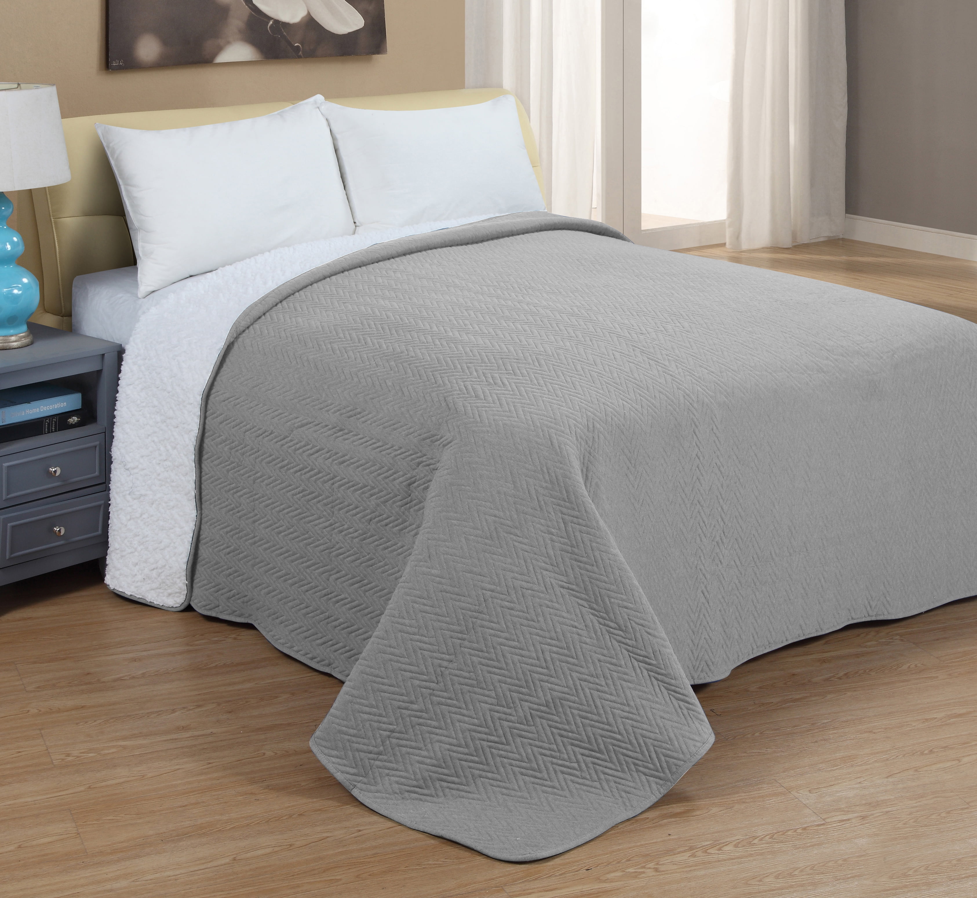 Lakewood Jersey Sherpa Quilt Gray Twin