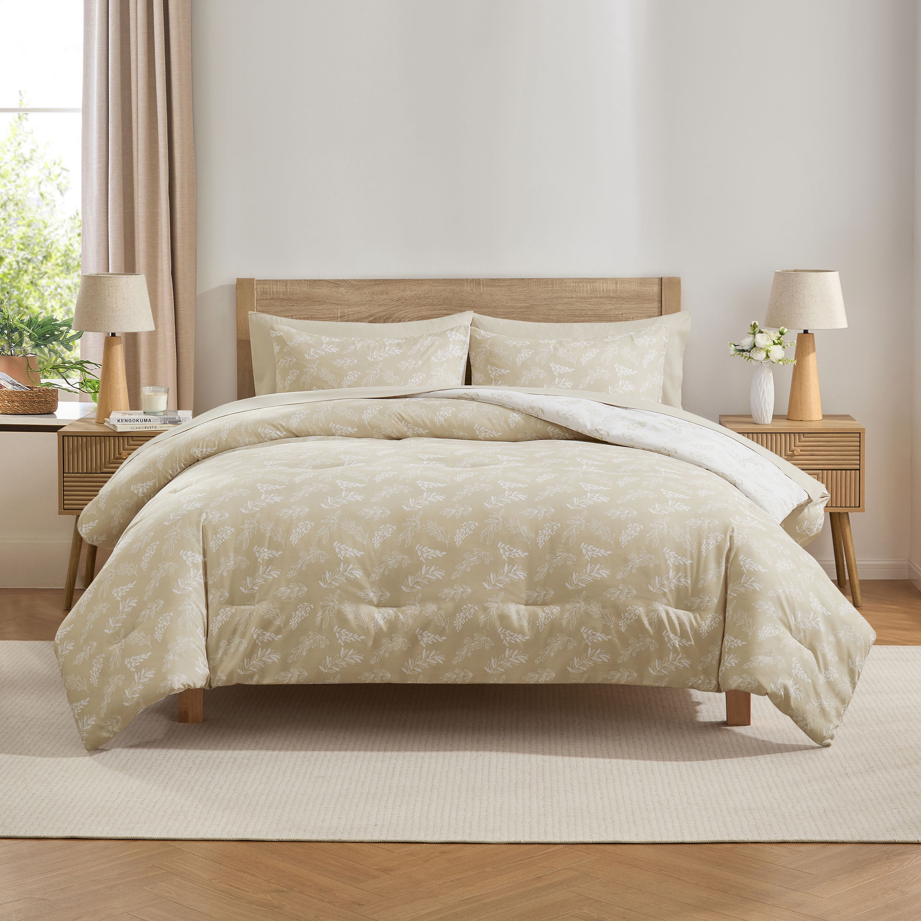 LammaLoe Queen Comforter Set, 7 Piece Botanical Bed in a Bag, Reversible Bedding Comforter Set with Sheets, Modern Queen Bed Set, Oatmeal/Offwhite