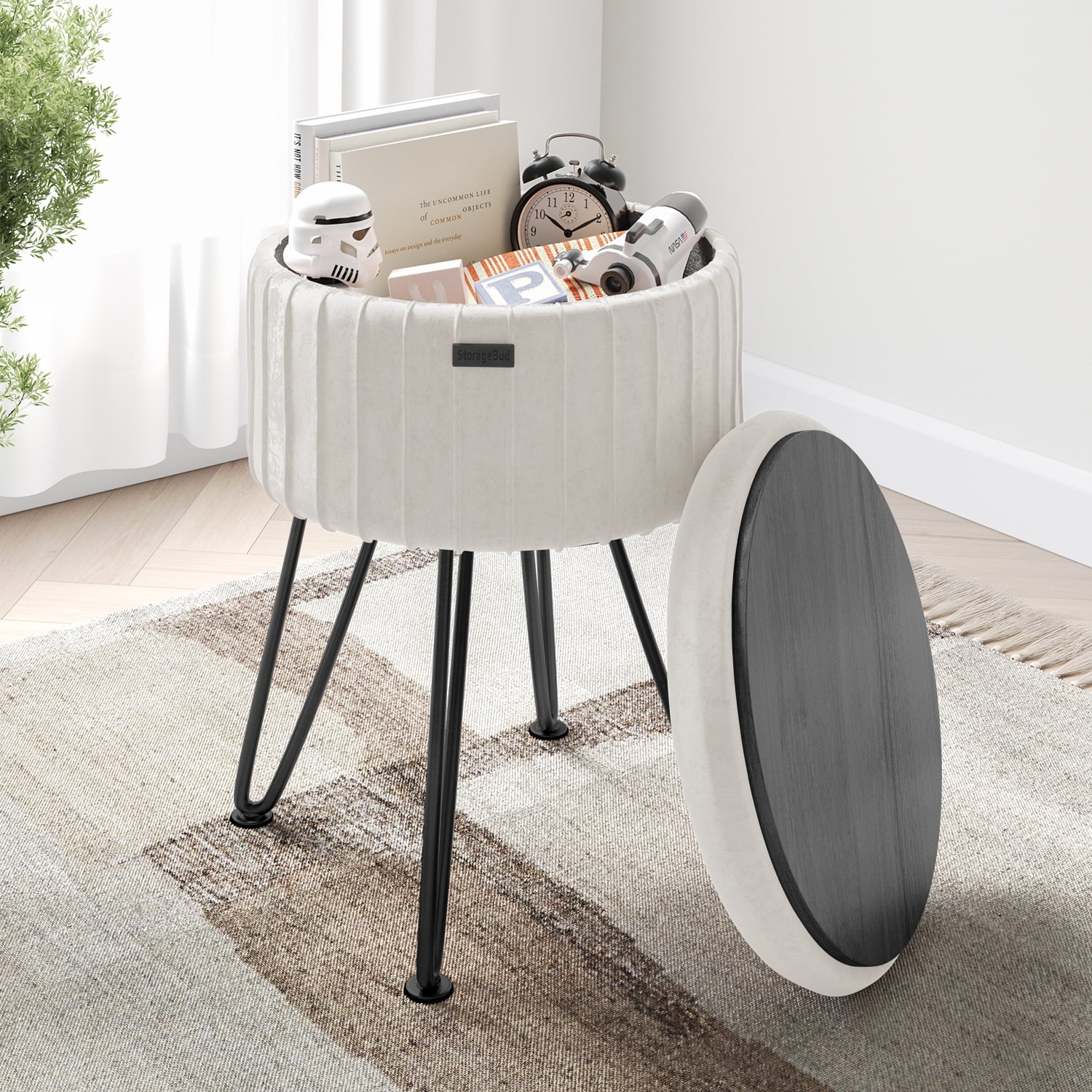 LammaLoe Small Round Ottoman with Storage, Pleated Velvet Ottoman Foot Stool with Lid, Upholstered Vanity Stool for Living Room & Bedroom, Cream