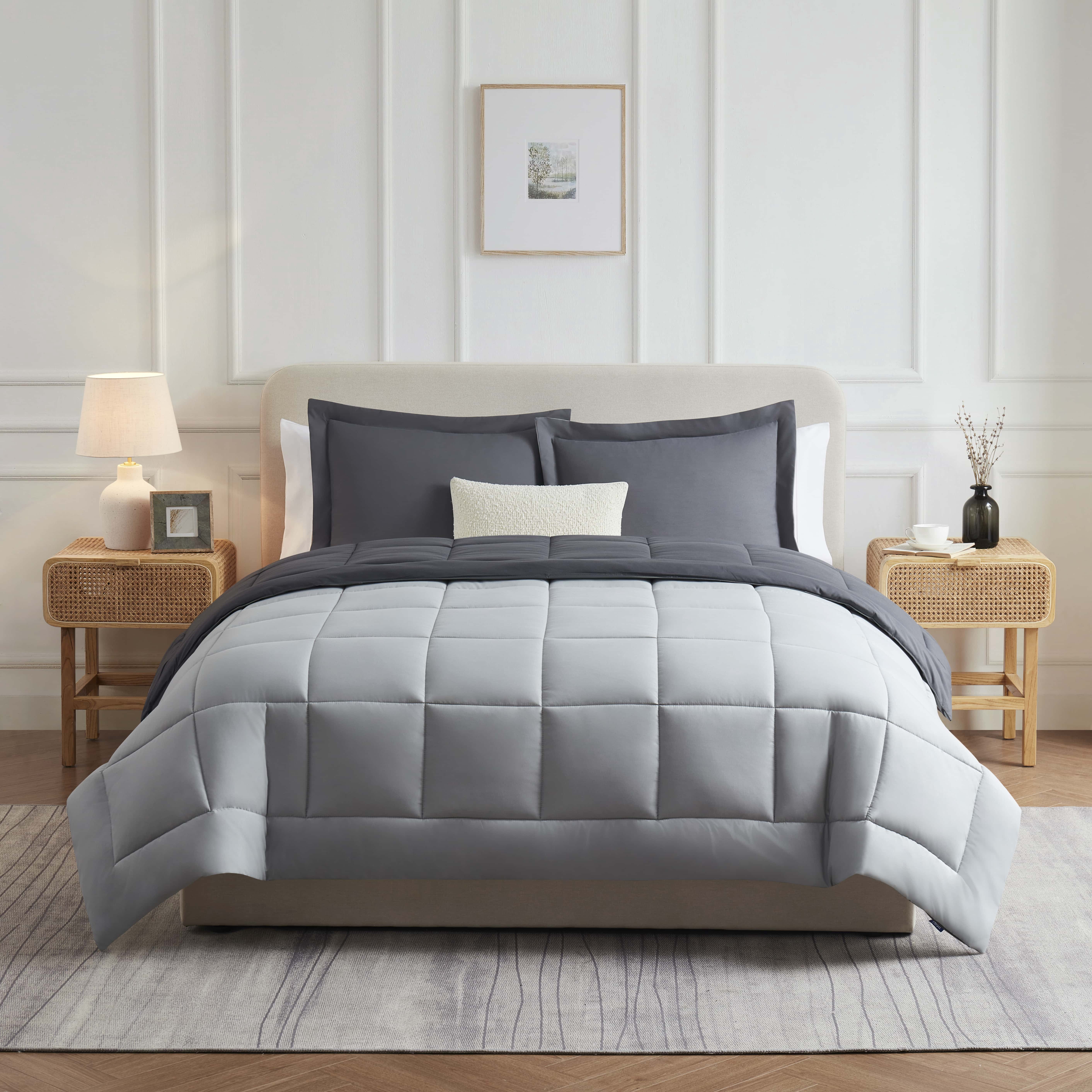 LammaLoe Twin XL Comforter, Quilted Down Alternative Comforter, All Season Duvet Insert with Gray/Light gray