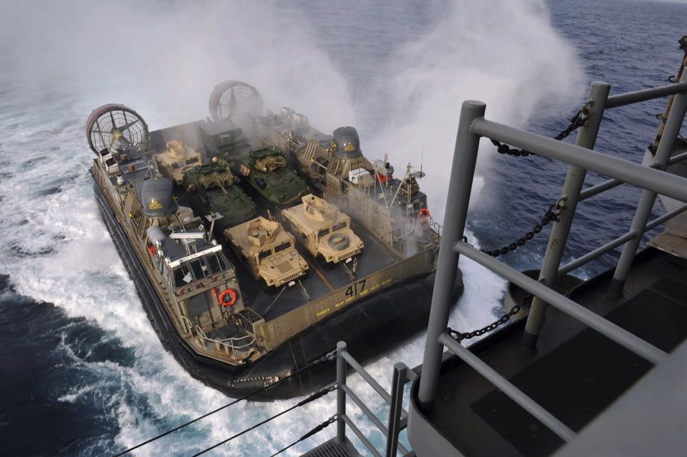 Landing Craft Air Cushion approaches the well deck of USS Bonhomme Richard Canvas Art - Stocktrek Images (35 x 23)