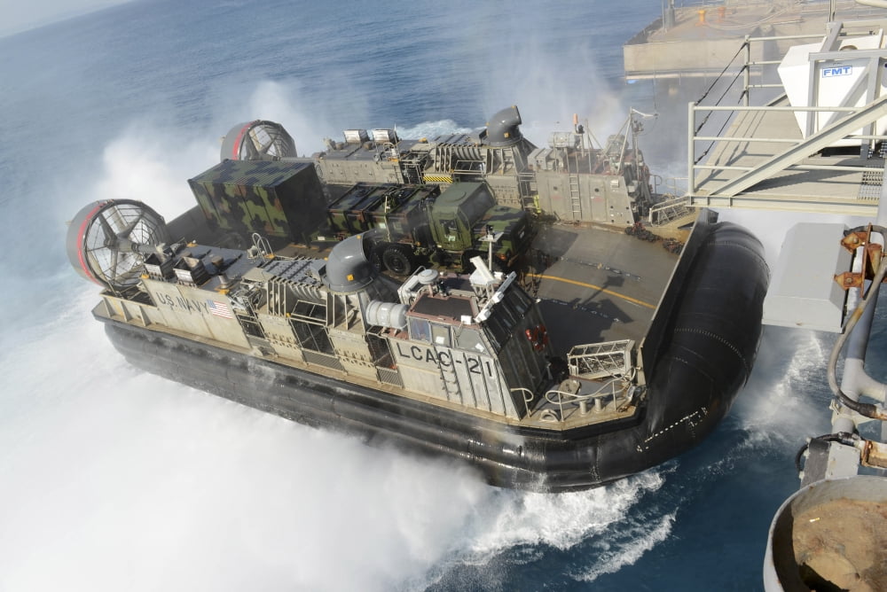Landing Craft Air Cushion transfers equipment to USS Bonhomme Richard Canvas Art - Stocktrek Images (34 x 23)