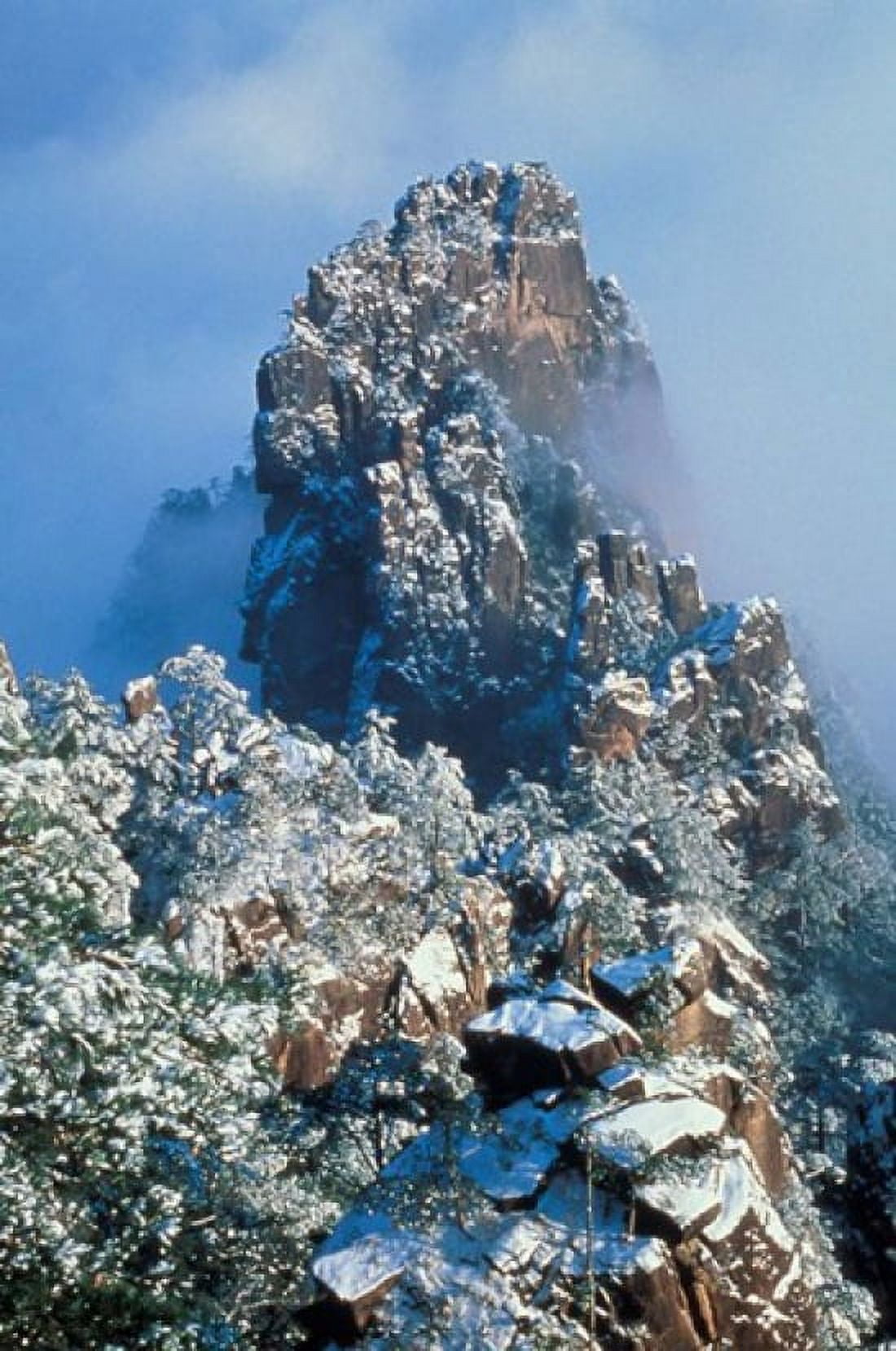 Landscape of Mt Huangshan (Yellow Mountain) China Canvas Art - Keren Su DanitaDelimont (23 x 35)