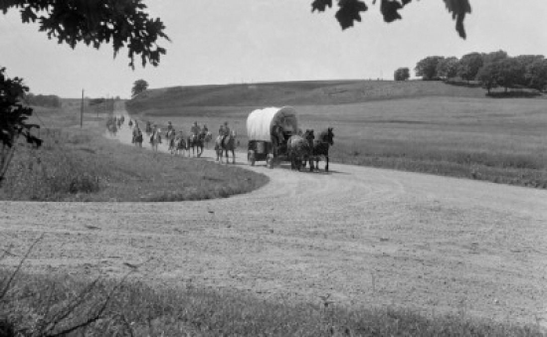 Landscape with covered wagon Canvas Art - (24 x 36)