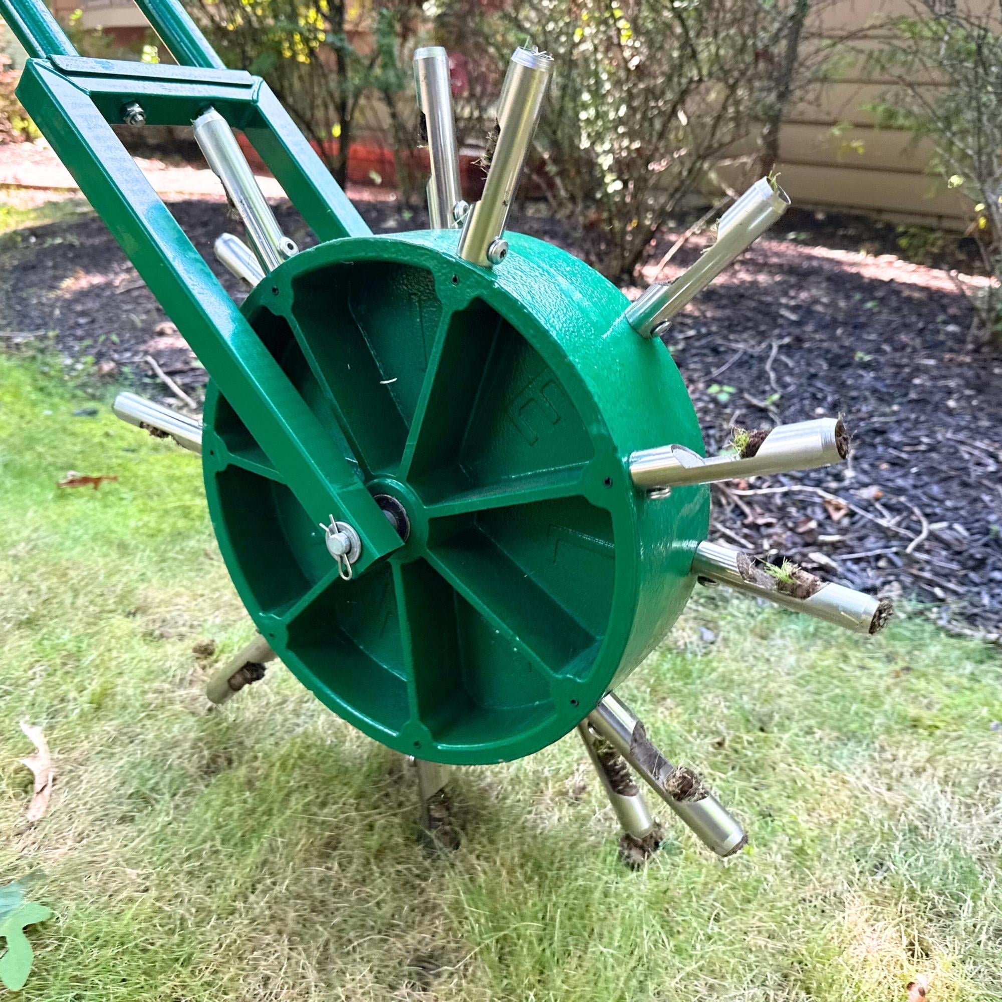 Landzie AeroCore Duo Rolling Lawn Aerator – Manual Core Plug Aerator