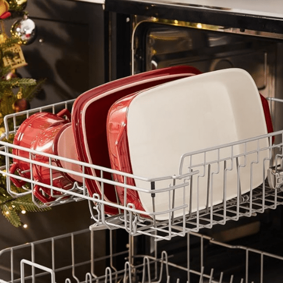 Large Ceramic Casserole Dish with Lid, 4.0 Quart Covered Rectangular Stoneware Baking Dishes for Oven, Deep 9x13 Inch Lasagna Pans for Baking and Serving, Perfect for Christmas gifts, Red