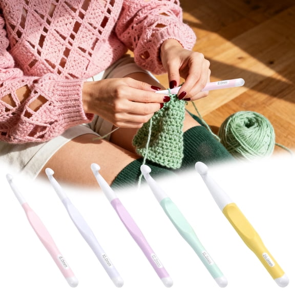 Large Ergonomic Hooks Set for Yarn Beginner Knitting Projects and DIY Crafting 5PCS