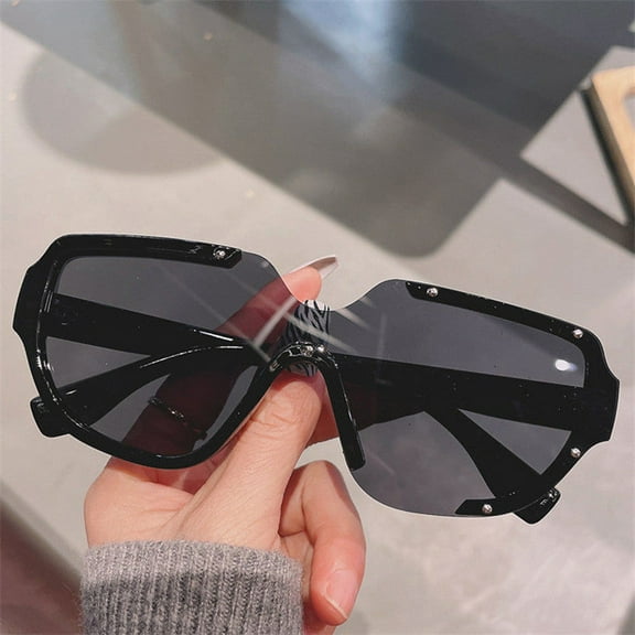 Large Frame Round Face Sunglasses for Sporty, Casual, and Retro Styles - Resin Lens and Plastic Metal Frame
