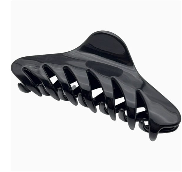 Large Hollow Shark Clip, Acetate Hair Claw for Thick Hair, Elegant and Minimalist Design for Everyday Use