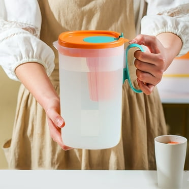 Large Plastic Pitcher With Lid Juice Pot Kettle with Scale Spill Proof Pitchers Durable Cold Water Jug for Ice Tea Juice Drink Beer Coffee Lemonade(2.2l )