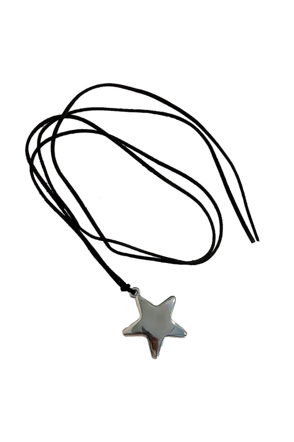 Large Star Necklace Pendant Necklace Fashion Neck Jewelry Lightweight Long Rope Necklace Suitable for Everyday Wear
