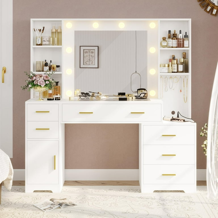 Lighted makeup desk discount
