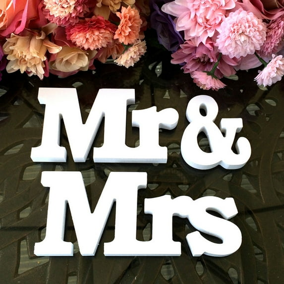 Floleo Large White Wooden Mr & Mrs Wedding Sign For Beach Wedding Elegant Sweetheart And Reception Top Table Sign Decorative Letters For Wedding Shower