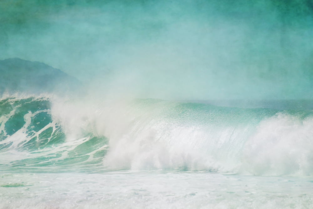 Large waves off the north coast of Oahu Oahu Hawaii United States of America Canvas Art - Roberta Murray Design Pics (38 x 24)