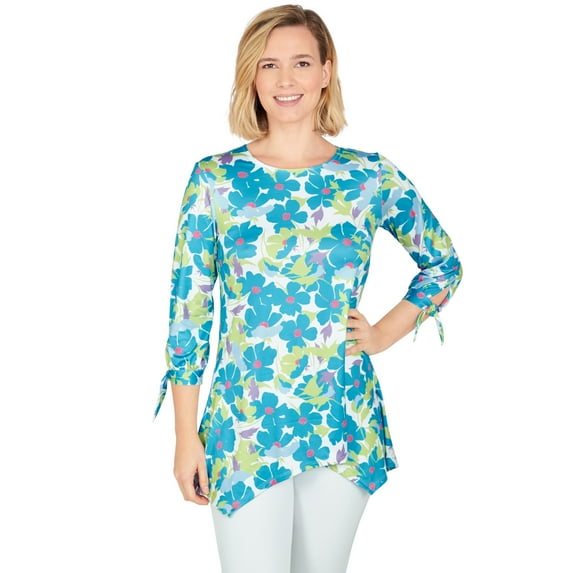 Larky Lark Womens Effortless Swing Top In Whimsical Daisy