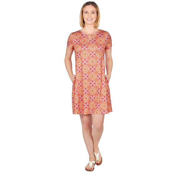 Larky Lark Womens Key Hole T-Shirt Dress In Free-Spirit Foulard