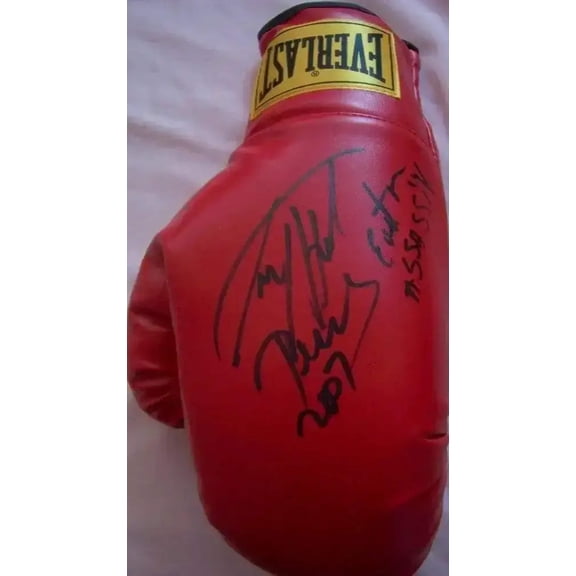 Larry Holmes autographed Everlast leather boxing glove inscribed Easton Assassin JSA