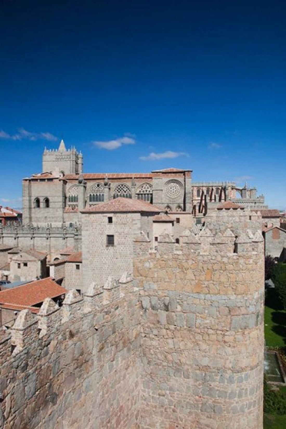 Las Murallas Avila Spain Canvas Art - Walter Bibikow DanitaDelimont (25 x 38)