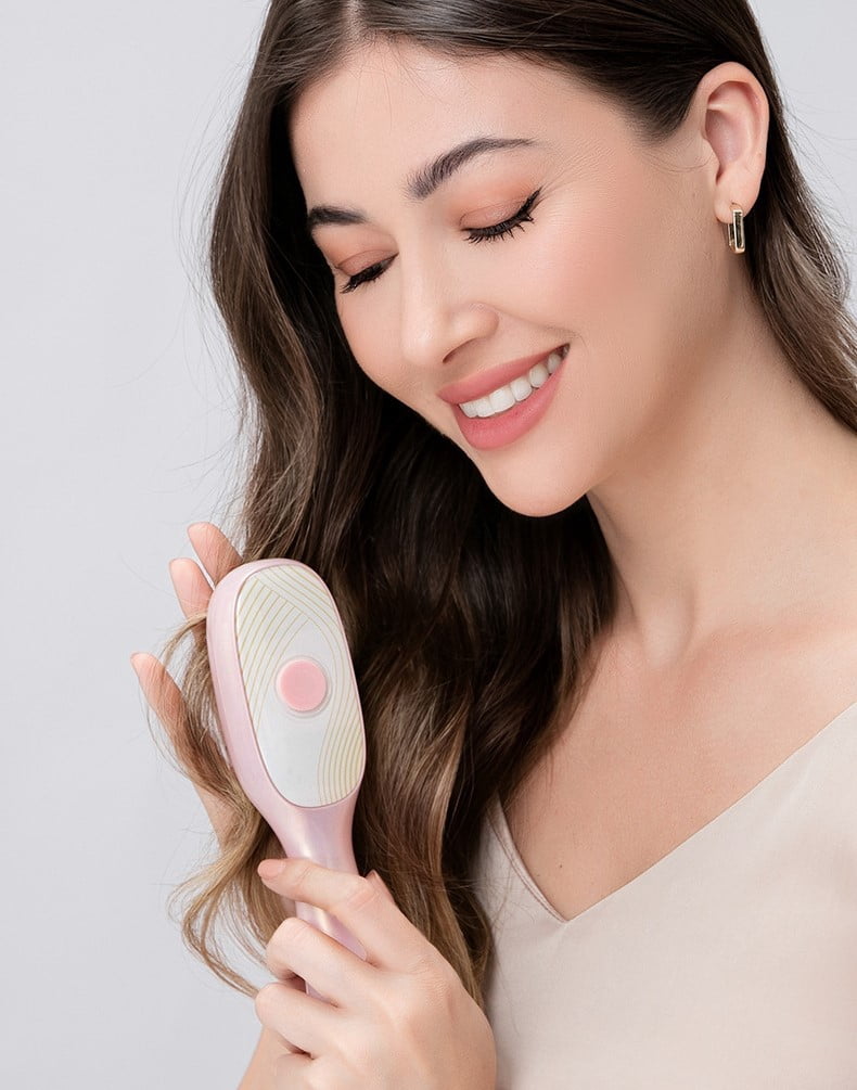 Laser Hair Growth Comb, Hair Oil Applicator Brush, Red Blue Light Phototherapy Vibration Hair Regrowth Brush for Hair Growth & Anti Hair Loss (Pink)