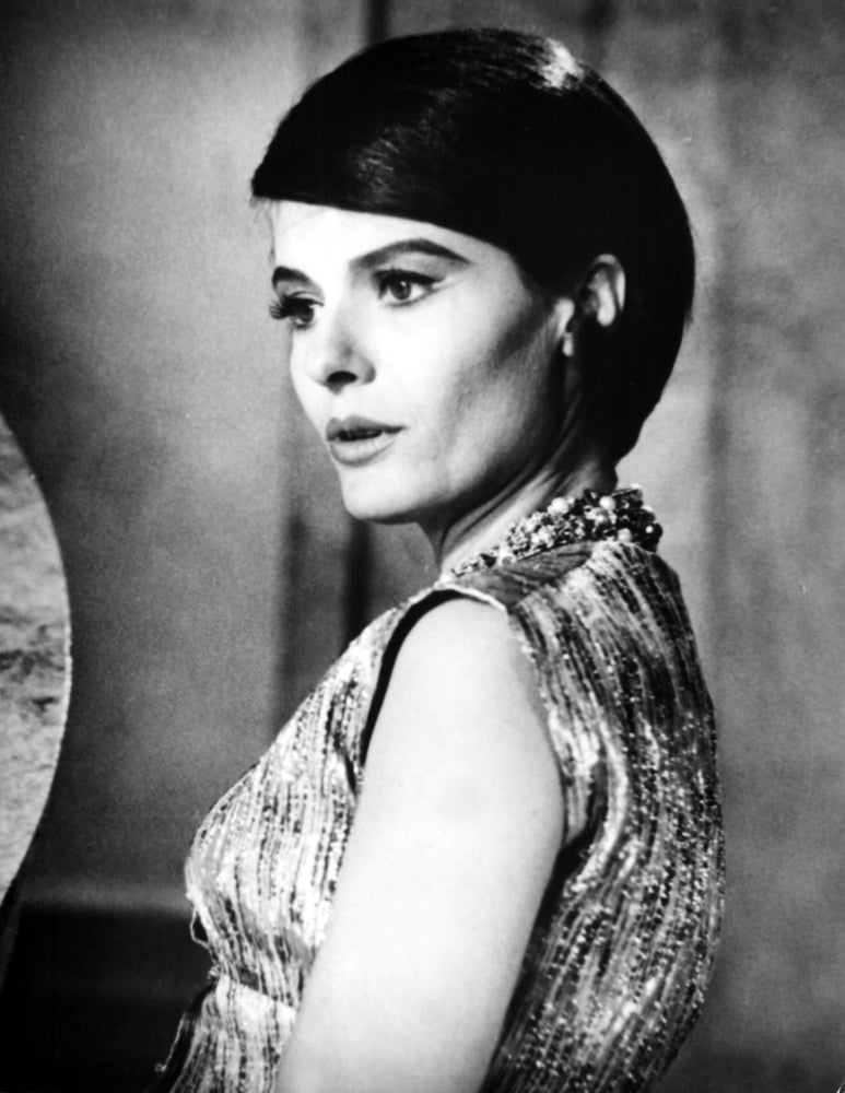 Last Year At Marienbad Canvas Art - (16 x 20)