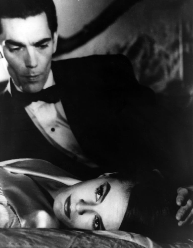 Last Year At Marienbad Canvas Art - (16 x 20)