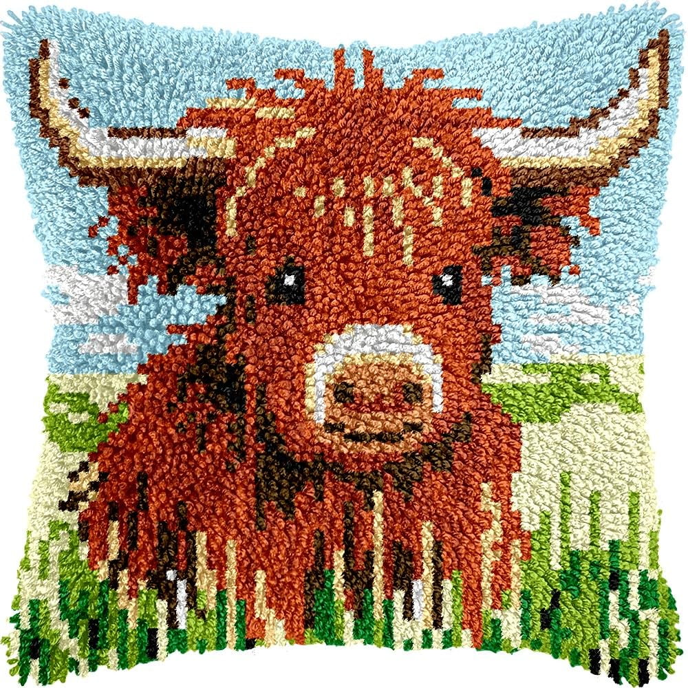 Latch Hook Pillow Kits Pillow Cover Pattern Highland Cow Printed Canvas Knitted Hooking Pillowcase Cushion Crafts Embroidery Crochet Home Decor Kits 17x17 inch(c142)