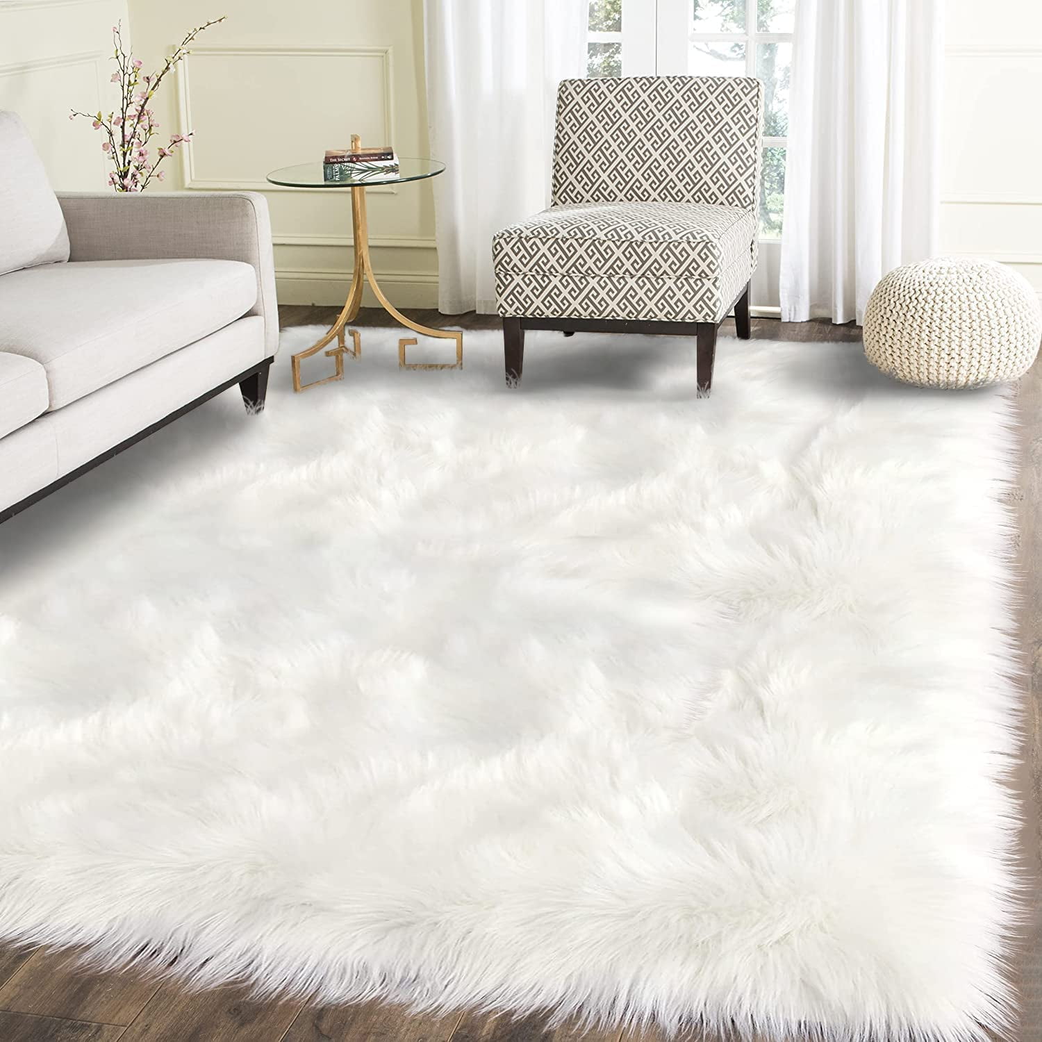 Latepis Sheepskin Rug 4x6, Faux Fur Sheepskin Rug for Living Room, Fluffy Washable Rug for Bedroom, Nursery Room, Luxury Room Decor, White Fur Rug, Rectangle