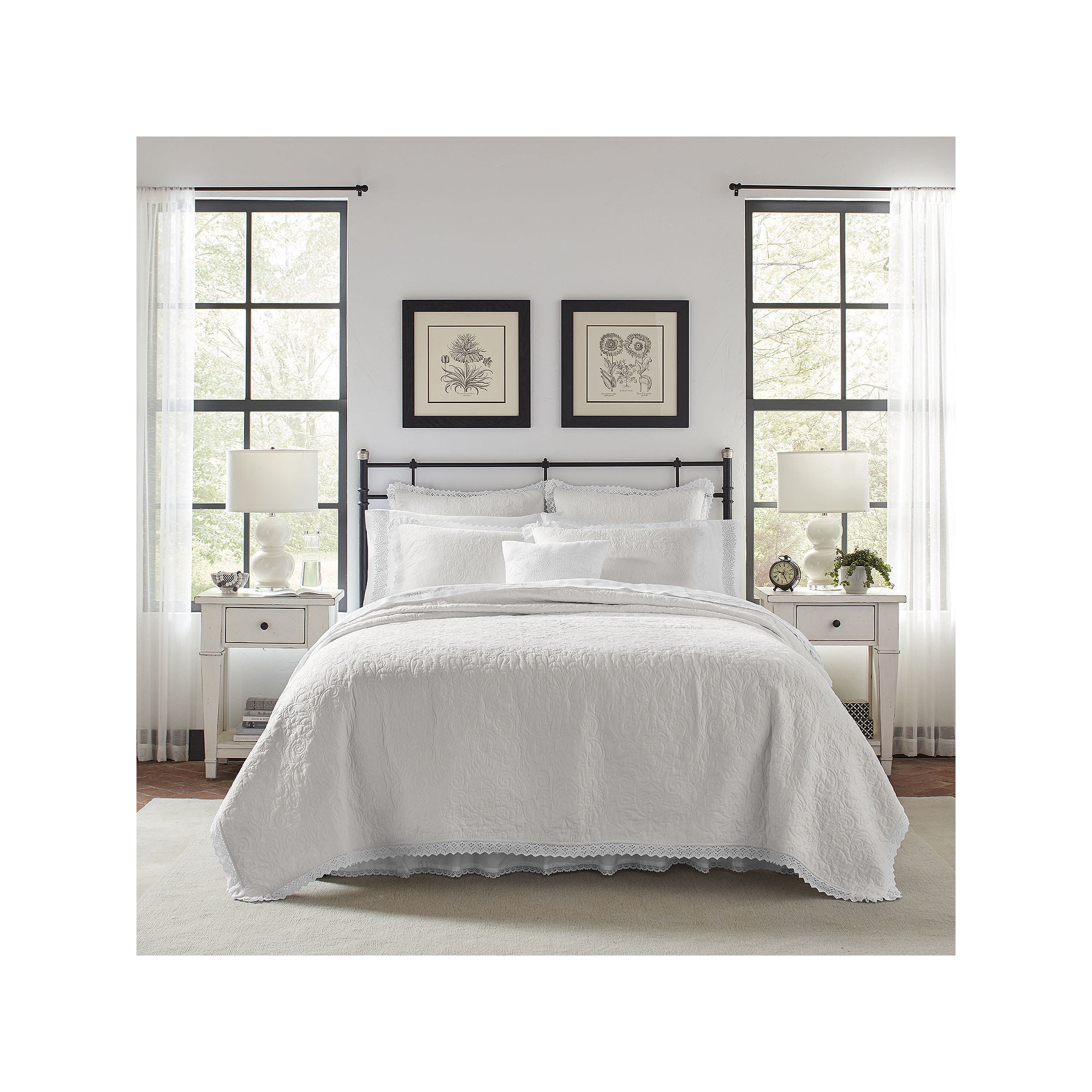 Laura Ashley 221297 Heirloom Crochet Quilt Set, King, White